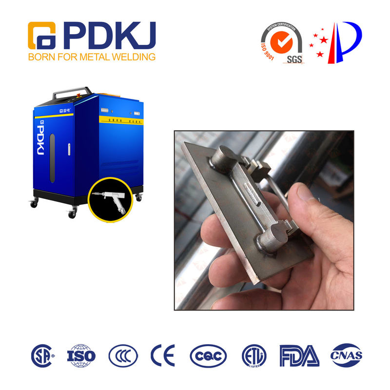Carbon Steel Raycus Handheld Fiber Laser Welding Machine 12MM/S 2000W 220V